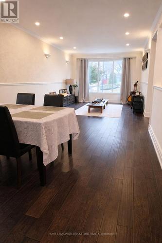 122 LOWE BOULEVARD  Newmarket, ON L3Y 5T2