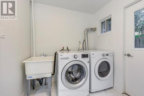 2565 Windjammer Road, Mississauga, ON - Indoor Photo Showing Laundry Room