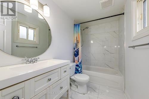 2565 Windjammer Road, Mississauga, ON - Indoor Photo Showing Bathroom