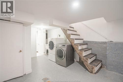 1345 Henry Ford, Windsor, ON - Indoor Photo Showing Laundry Room