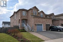 60 RIDWELL STREET  Barrie, ON L4N 0X2