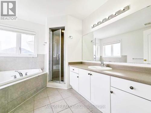 72 Eakin Mill Road, Markham, ON - Indoor Photo Showing Bathroom
