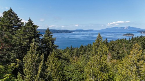 Lot 2 & 4 Willis Point Rd, Central Saanich, BC 