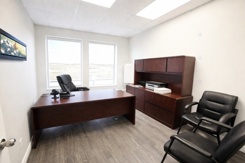 Bureau - 230-1527 Desserte Nord Laval (A-440) O., Laval (Chomedey), QC - Indoor Photo Showing Other Room