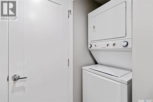801 550 4Th Avenue N, Saskatoon, SK - Indoor Photo Showing Laundry Room