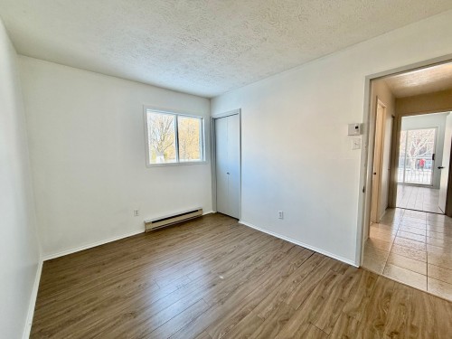 Bedroom - 202-55 Rue Beauséjour, La Prairie, QC - Indoor Photo Showing Other Room