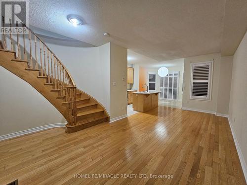 868 Oasis Drive, Mississauga, ON - Indoor Photo Showing Other Room