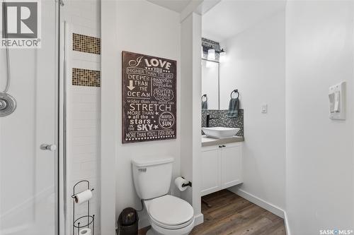 35 King Crescent, Humboldt, SK - Indoor Photo Showing Bathroom