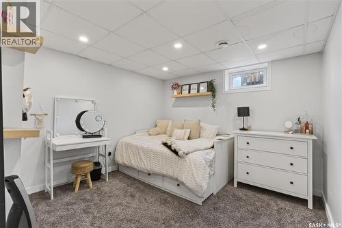 35 King Crescent, Humboldt, SK - Indoor Photo Showing Bedroom