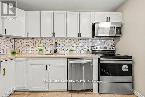 272 Phillip Murray Avenue N, Oshawa (Lakeview), ON - Indoor Photo Showing Kitchen