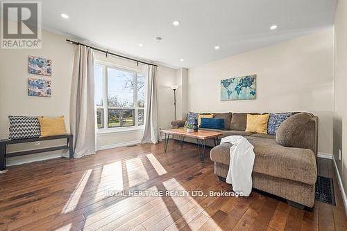 272 Phillip Murray Avenue N, Oshawa (Lakeview), ON - Indoor Photo Showing Living Room