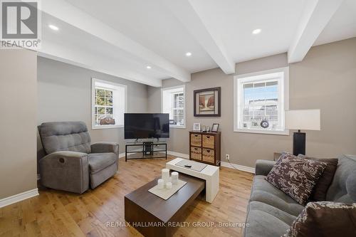 4968 Highway 34 Highway, Champlain, ON - Indoor Photo Showing Living Room