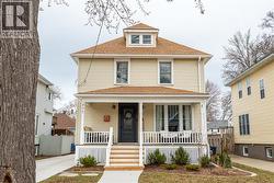 406 DEVINE STREET  Sarnia, ON N7T 1V5