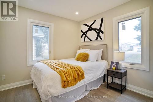 96 Mohawk Road E, Hamilton, ON - Indoor Photo Showing Bedroom