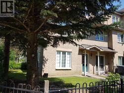 21 - 8 COX BOULEVARD  Markham, ON L3R 4G1