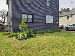 7 Foundry Street  Amherst, NS B4H 1A1