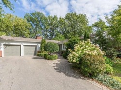 9 Rue Breton Woods  Beaconsfield, QC H9W 5A6