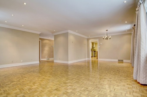 Salon - 9 Rue Breton Woods, Beaconsfield, QC - Indoor Photo Showing Other Room