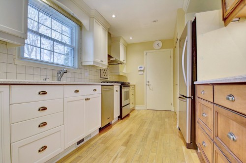 Cuisine - 9 Rue Breton Woods, Beaconsfield, QC - Indoor Photo Showing Kitchen