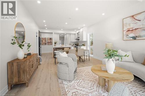 84 Chalmers Street N, Cambridge, ON - Indoor Photo Showing Living Room