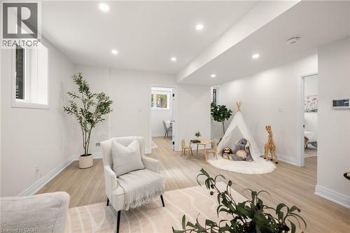 84 Chalmers Street N, Cambridge, ON - Indoor