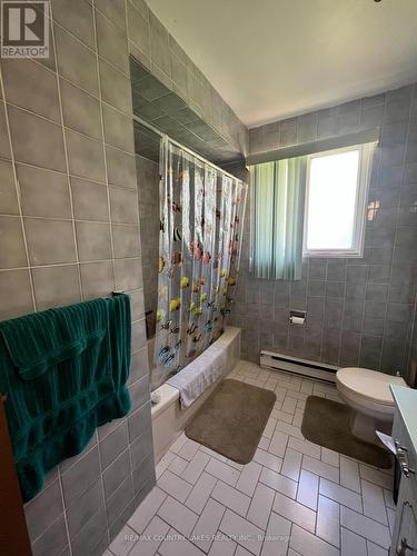 4Pc Bathroom - 4 Macpherson Crescent, Kawartha Lakes, ON - Indoor Photo Showing Bathroom