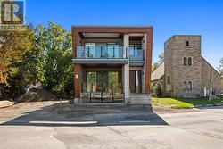 A - 886 BYRON AVENUE  Ottawa, ON K2A 0A1