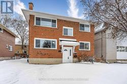 1 - 896 PINEWOOD CRESCENT  Ottawa, ON K2B 5Y4