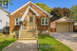 20 MARMORA STREET St. Catharines (E. Chester), ON L2P 3C1