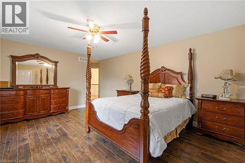 3 Nature Court, Hamilton, ON - Indoor Photo Showing Bedroom