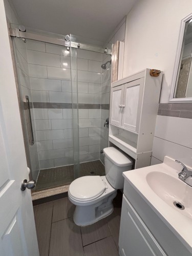 Bathroom - 2-7062 Rue St-Denis, Montréal (Rosemont/La Petite-Patrie), QC - Indoor Photo Showing Bathroom