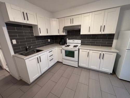 Kitchen - 2-7062 Rue St-Denis, Montréal (Rosemont/La Petite-Patrie), QC - Indoor Photo Showing Kitchen