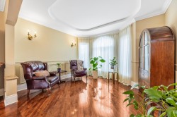 Salon - 
