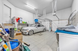 Garage - 