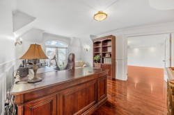 Mezzanine - 