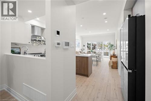 82 Chalmers Street N, Cambridge, ON - Indoor Photo Showing Other Room
