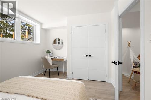82 Chalmers Street N, Cambridge, ON - Indoor Photo Showing Bedroom