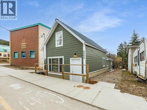 2342 Washington Street  Rossland, BC V0G 1Y0