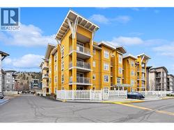 571 Yates Road Unit# 403 Kelowna, BC V1V 2V5