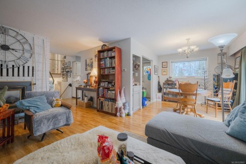 395 Dogwood Dr, Ladysmith, BC 