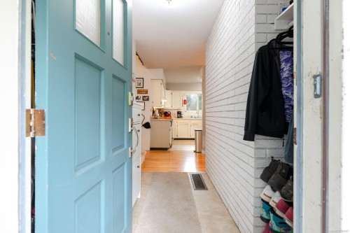 395 Dogwood Dr, Ladysmith, BC 