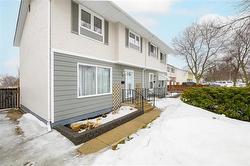 41 Lavenham CR  Winnipeg, MB R3R 1T4