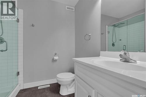 3347 Coughlin Bay E, Regina, SK - Indoor Photo Showing Bathroom