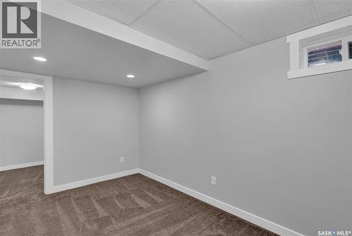 3347 Coughlin Bay E, Regina, SK - Indoor Photo Showing Other Room