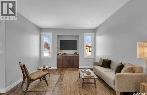 3347 Coughlin Bay E, Regina, SK - Indoor Photo Showing Living Room