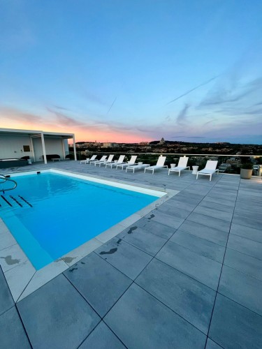 Piscine - 312-5175 Rue Mackenzie, Montréal (Côte-Des-Neiges/Notre-Dame-De-Grâce), QC - Outdoor With In Ground Pool With View