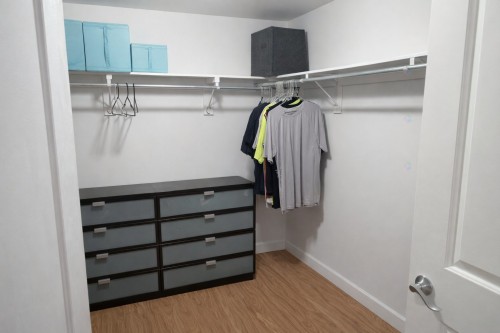 Penderie (Walk-in) - 225 Rue Marthe, Saint-Philippe, QC - Indoor With Storage