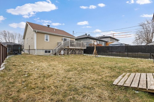 Cour - 225 Rue Marthe, Saint-Philippe, QC - Outdoor