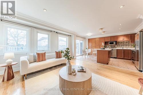 489 Ravineview Way, Oakville, ON - Indoor