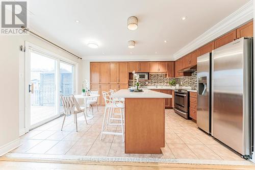 489 Ravineview Way, Oakville, ON - Indoor Photo Showing Kitchen With Stainless Steel Kitchen With Upgraded Kitchen